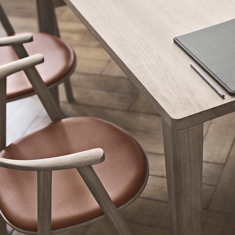 Chaise SWING assise cuir Cuir cognac/ chêne huilé BOLIA