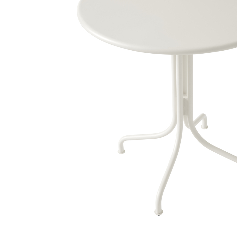 Table extérieur Table THORVALD SC96 Ivoire AND TRADITION