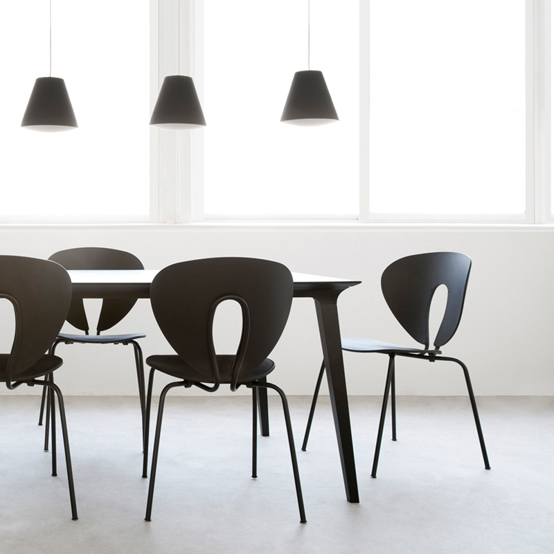 Chaise GLOBUS Polypropylène Noir STUA