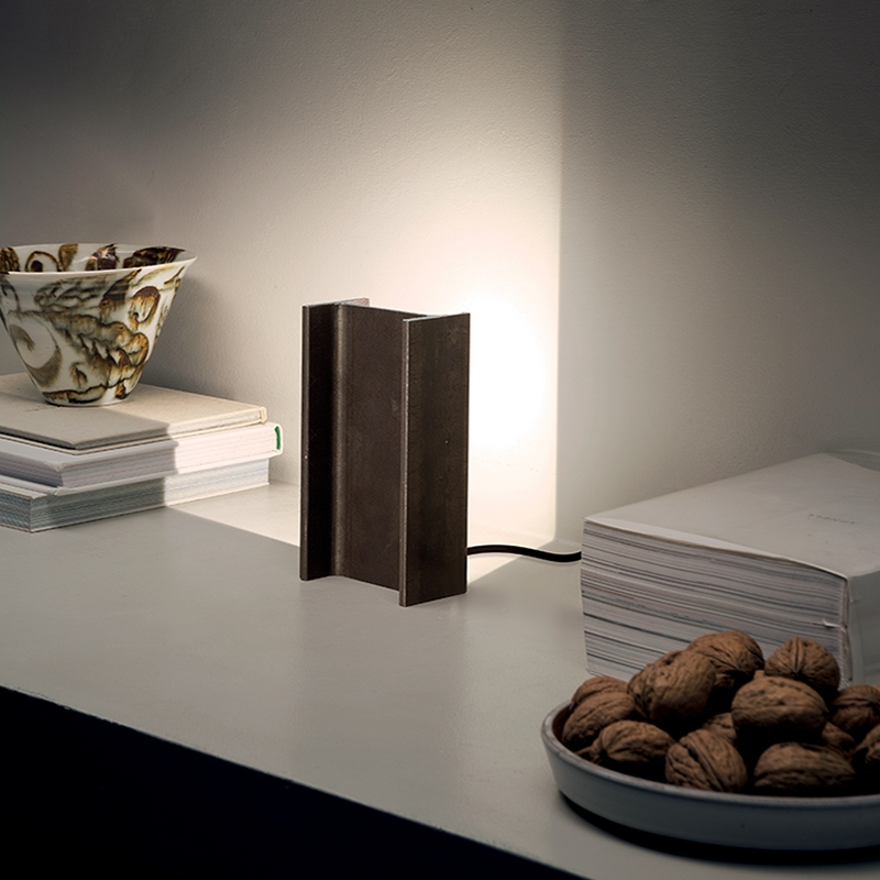 Lampe à poser MINI "MAIS PLUS QUE CELA JE NE PEUX PAS" NEMO LIGHTING