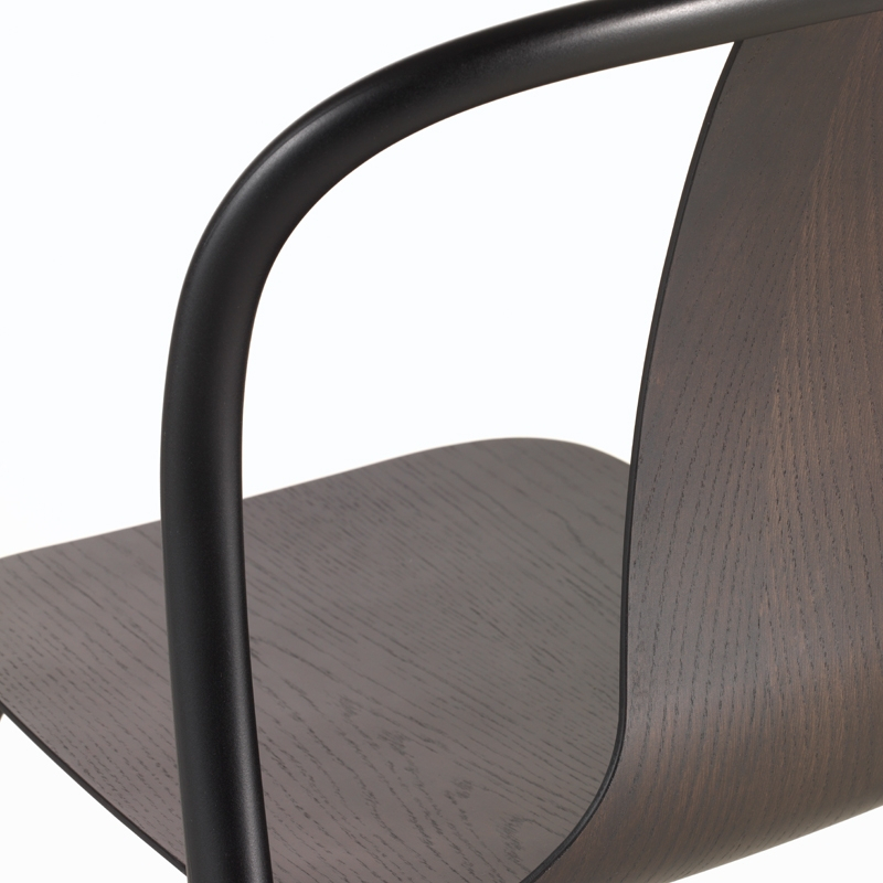 Chaise BELLEVILLE CHAIR bois Chêne foncé VITRA