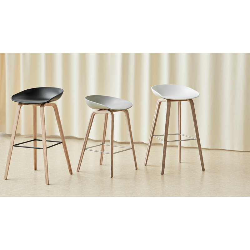 Tabouret haut ABOUT A STOOL AAS 32 H65 Noir HAY