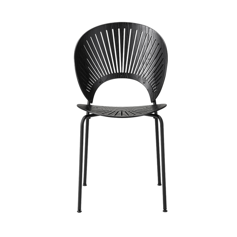 Chaise TRINIDAD Noir FREDERICIA