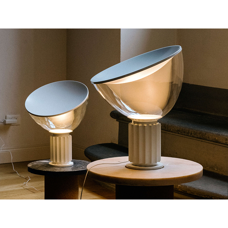 Lampe à poser TACCIA Blanc FLOS