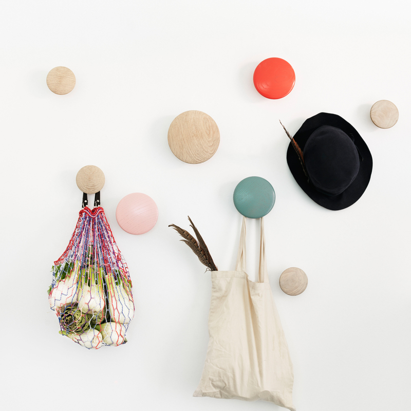 Patère Design Set de 5 patères DOTS Blanc cassé MUUTO