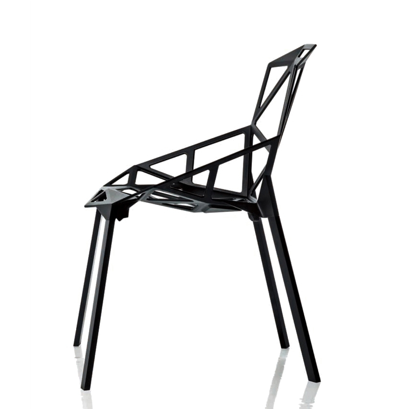 Chaise ONE Noir MAGIS