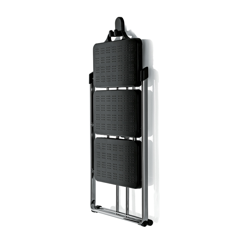 Objet pratique Escabeau NUOVASTEP Noir MAGIS