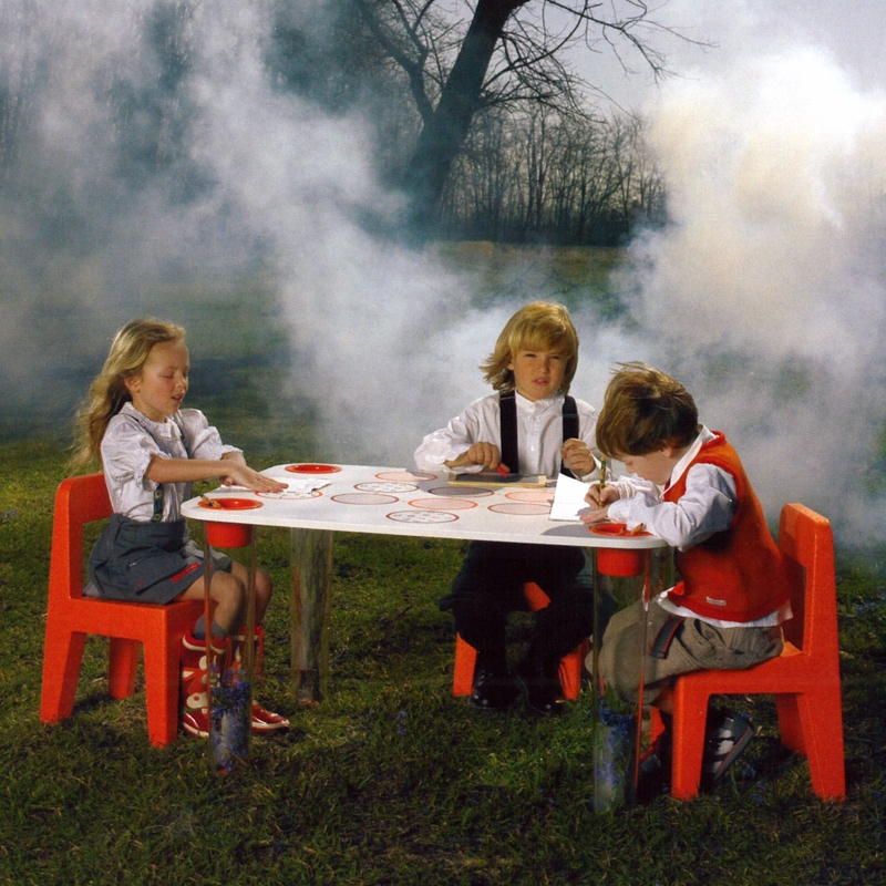 Table enfant Table LITTLE FLARE décor salade MAGIS