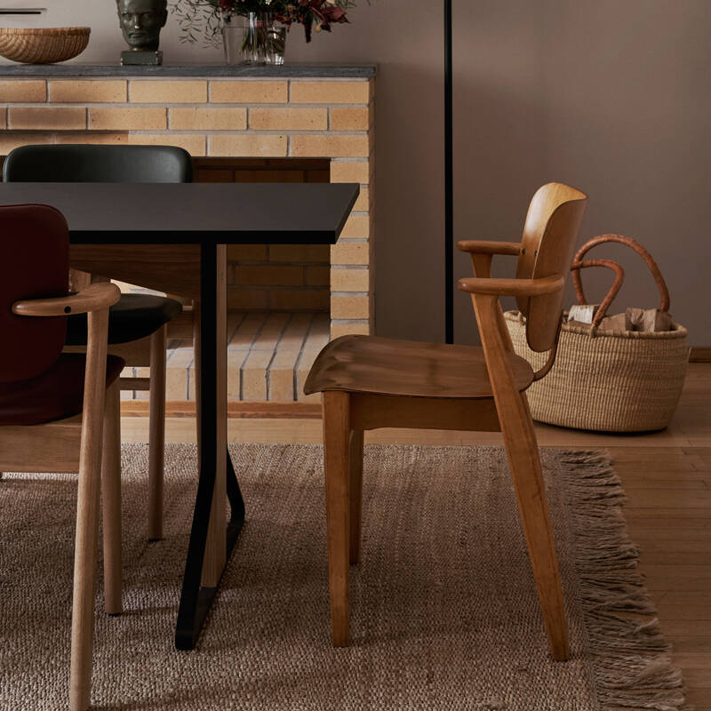 Chaise DOMUS Noir ARTEK