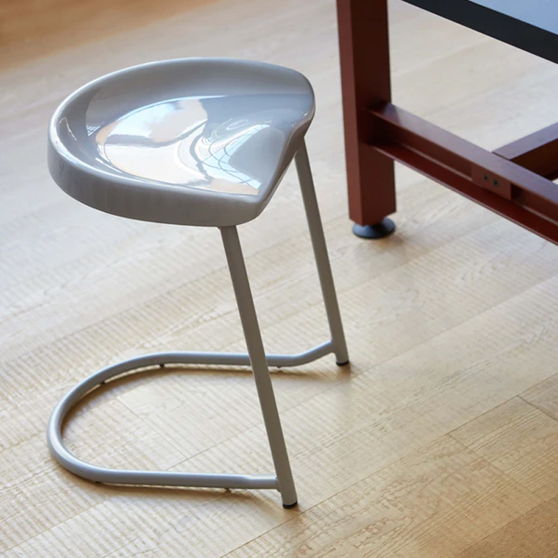 Tabouret HEIDI STACKING Blanc/ piètement gris ESTABLISHED & SONS