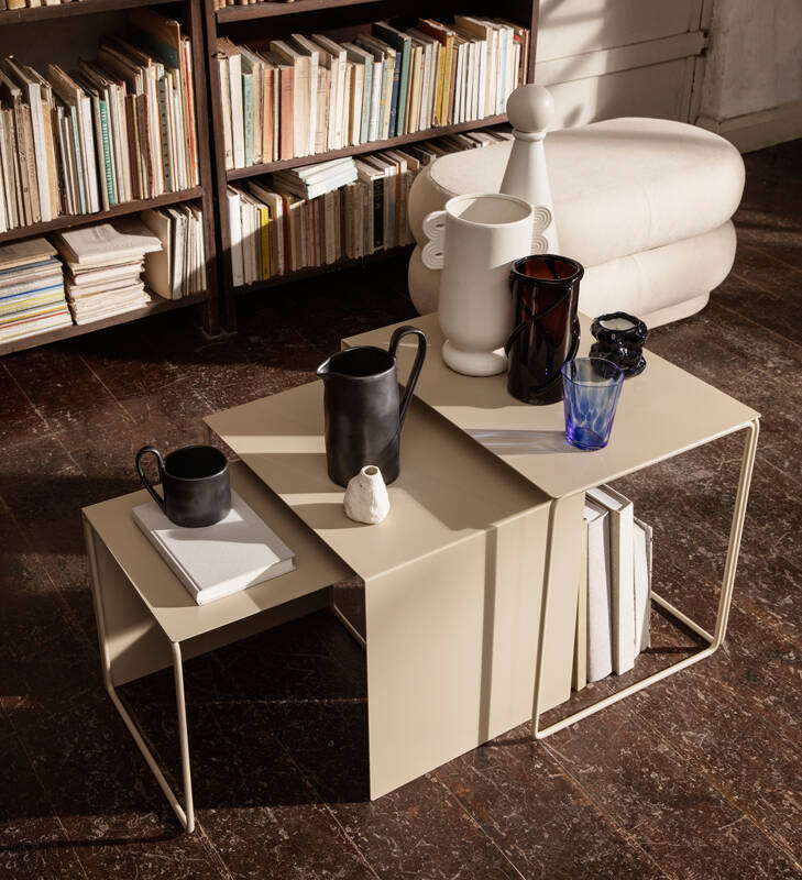 Table basse CLUSTER Set de 3 tables gigognes Cachemire FERM LIVING