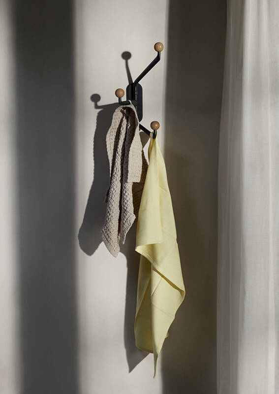 Patère Design Patère CAPTURE SC74 Chêne AND TRADITION