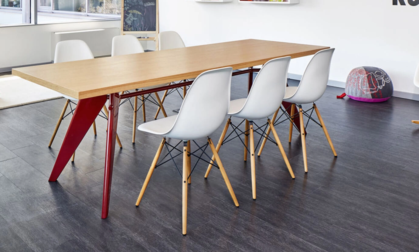 Chaise de collectivité