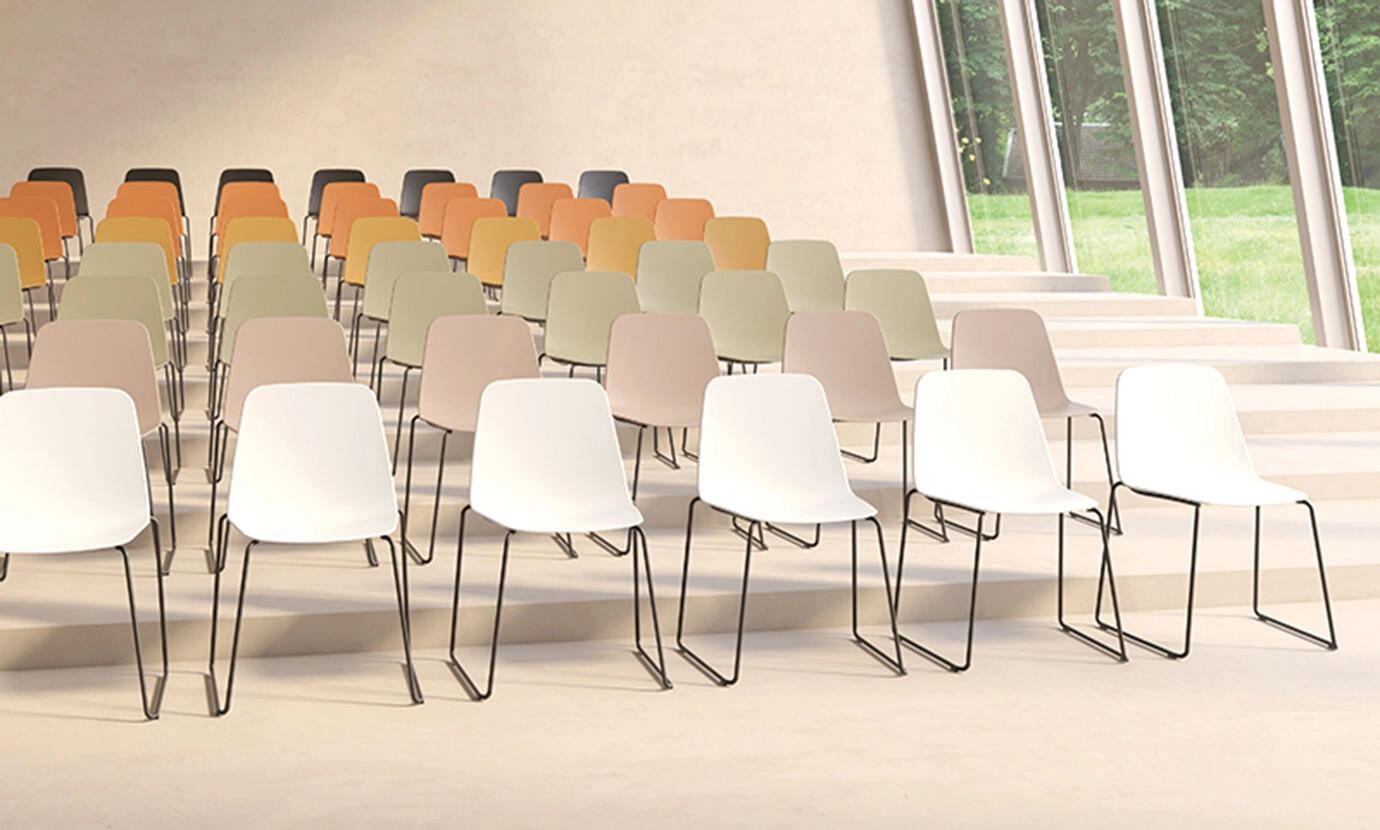 Chaise de collectivité