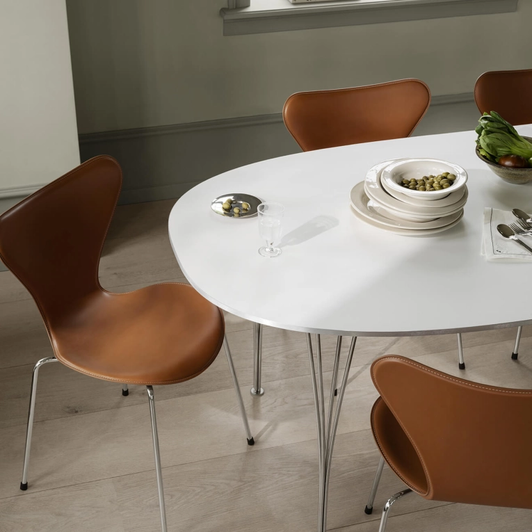 Table SUPERELLIPSE Fenix Blanc FRITZ HANSEN