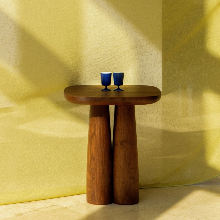 Table d'appoint guéridon STOLAC Noyer ZANAT