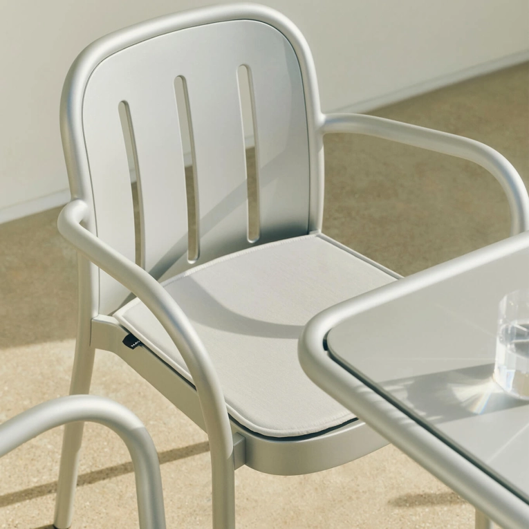 Outdoor Lounge Chair DEVILLE Arms,Silver HAY