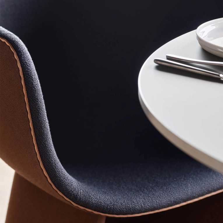 MONOLIT Anthracite Vidar 182 / Chocolat Sunniva 363 FRITZ HANSEN