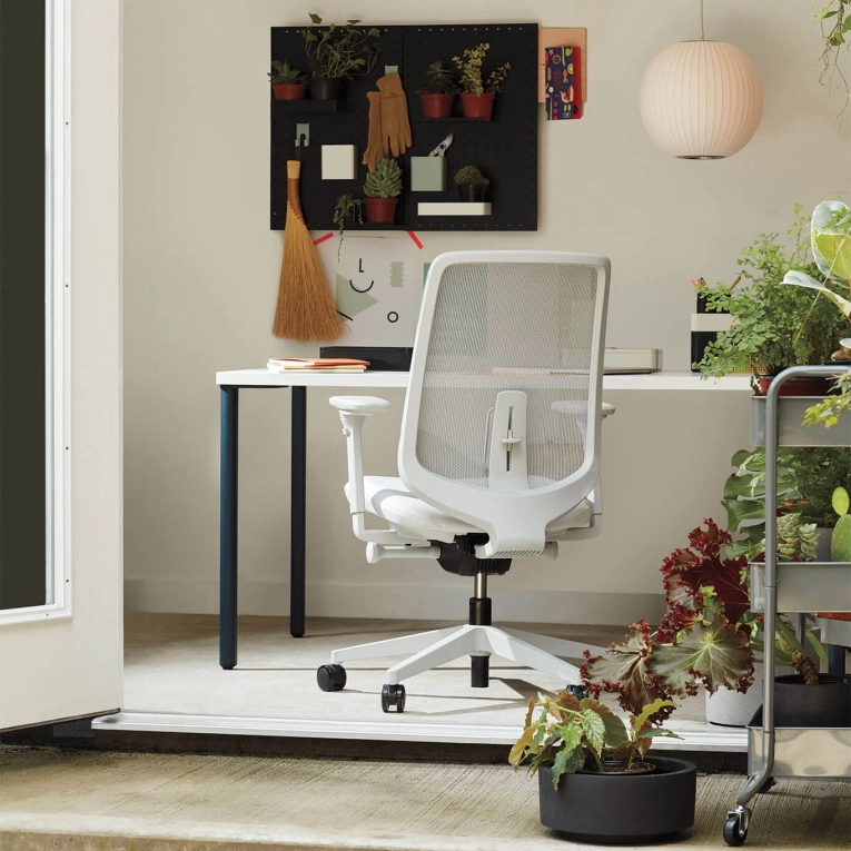 VERUS Mineral 773 Bleu Grotto / Mineral HERMAN MILLER
