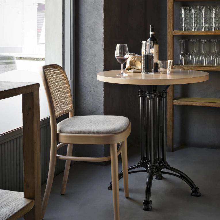 Chaise N. 811 Hêtre/ assise Remix 123 GEBRÜDER THONET VIENNA