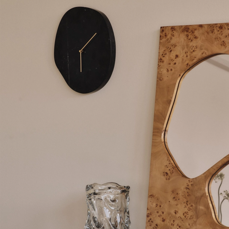 Horloge MELT Marbre Noir FERM LIVING