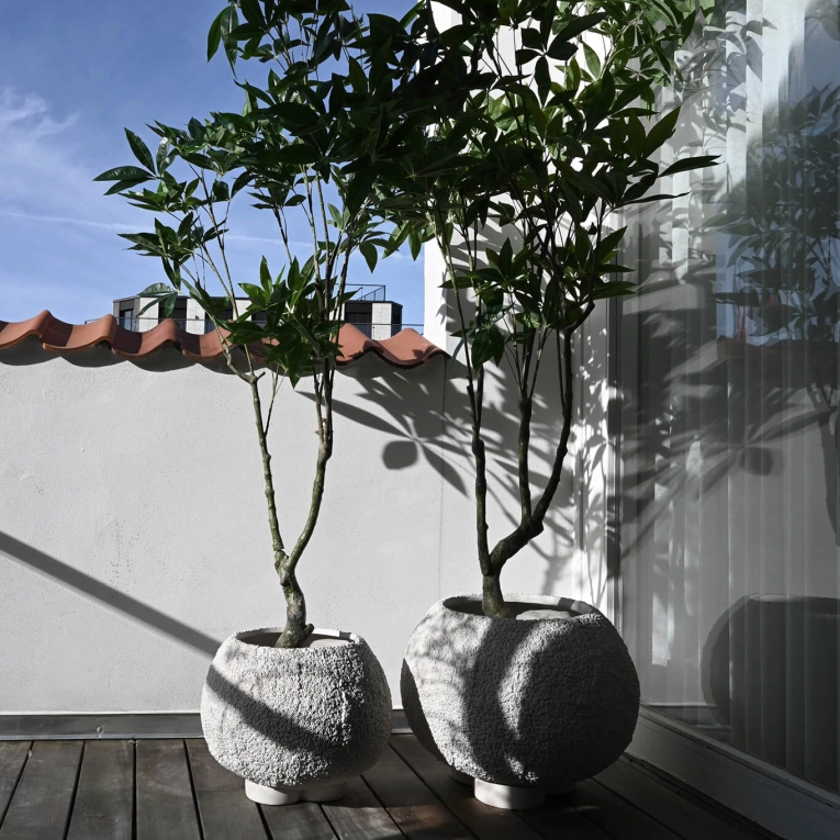 Pot et jardinière URCHIN medio Ruche 101 COPENHAGEN