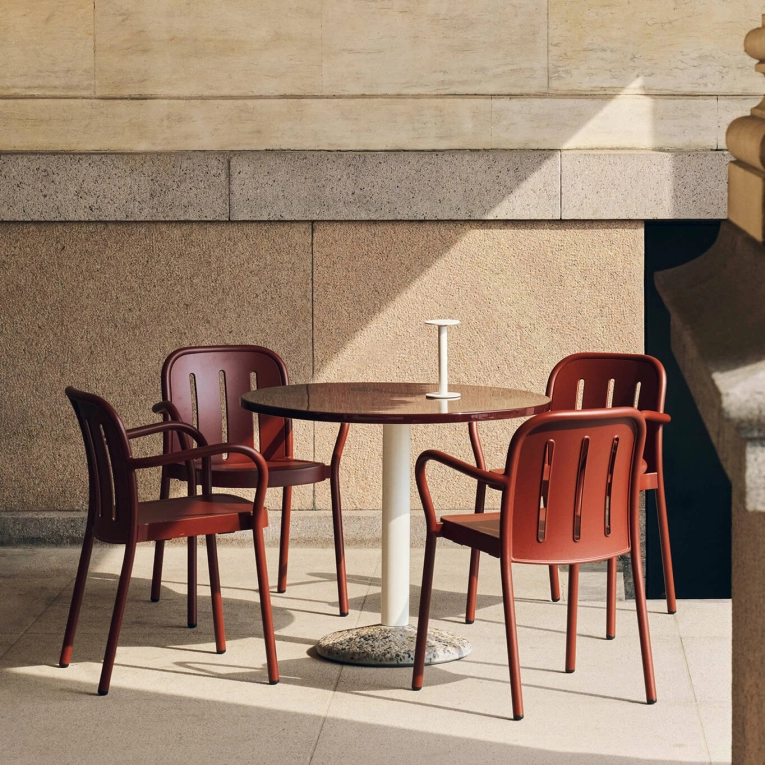 Outdoor Lounge Chair DEVILLE Arms, Red HAY