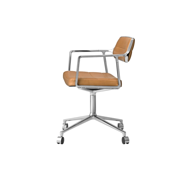 SWIVEL CHAIR 453 à roulettes Cuir Camel / Aluminium poli VIPP