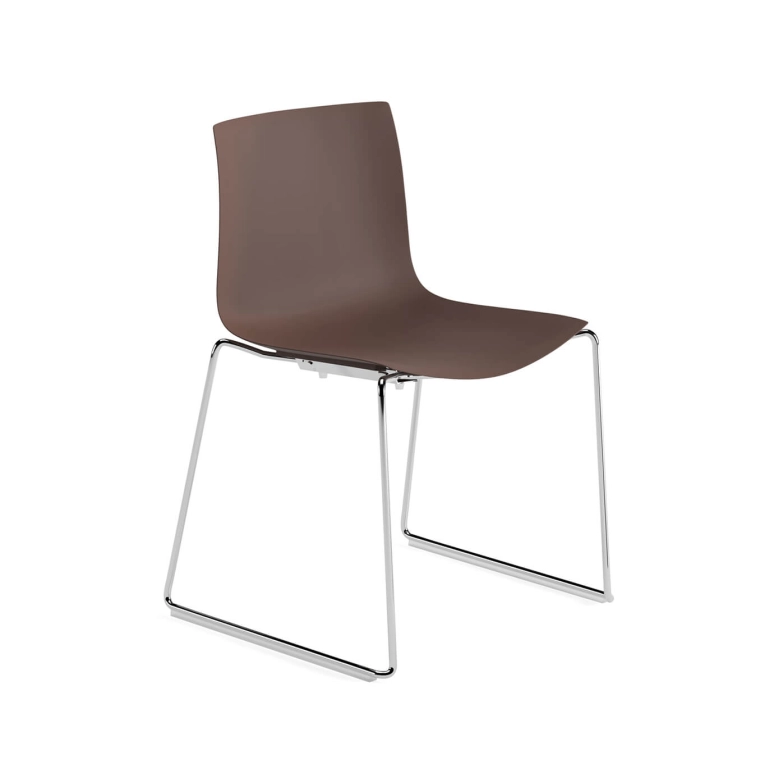 Chaise CATIFA RE 46 Piétement luge Espresso ARPER