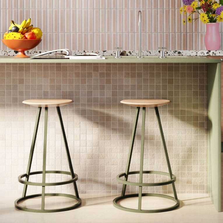 Tabouret haut GUSTAVE H65 Vert Cendré HARTO