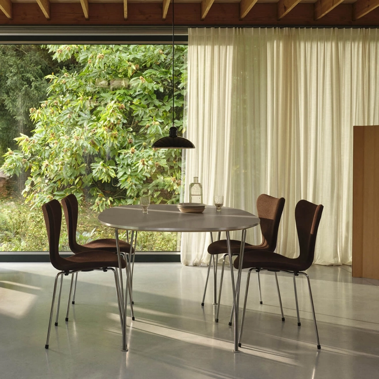 Table SUPERELLIPSE Fenix Gris Efeso FRITZ HANSEN