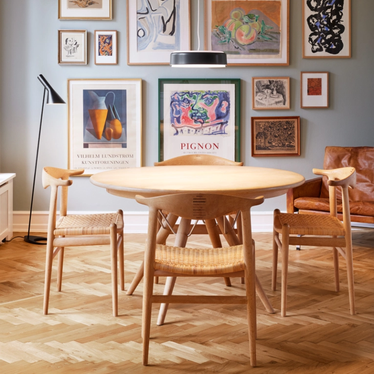 Lampadaire AJ FLOOR Orange élecrique LOUIS POULSEN