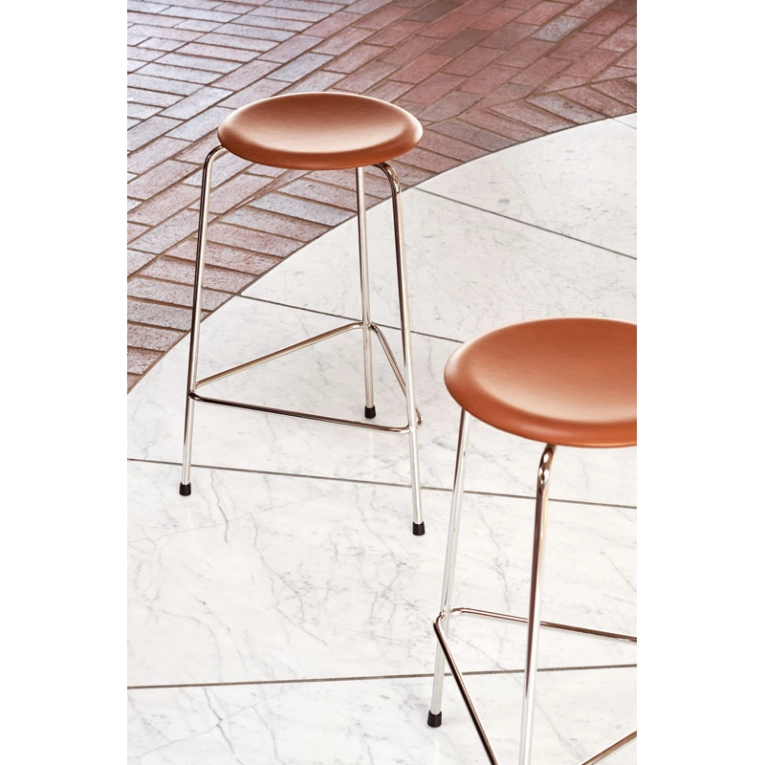 Tabouret haut HIGH DOT Marron walnut FRITZ HANSEN