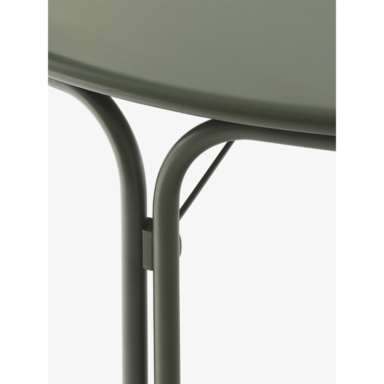 Table extérieur Table THORVALD SC98 Vert bronze AND TRADITION