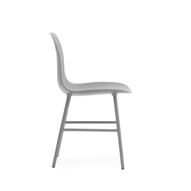 Chaise FORM CHAIR piètement acier Gris Normann Copenhagen