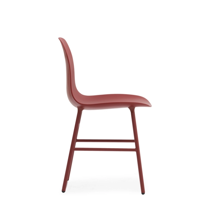 Chaise FORM CHAIR piètement acier Rouge Normann Copenhagen