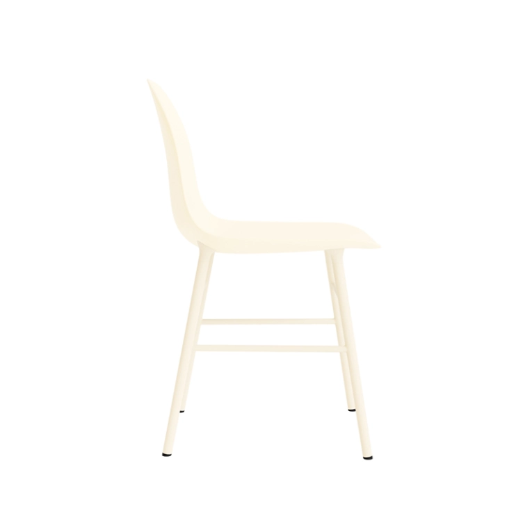 Chaise FORM CHAIR piètement acier Crème Normann Copenhagen