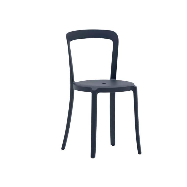 Chaise ON & ON Bleu marine EMECO