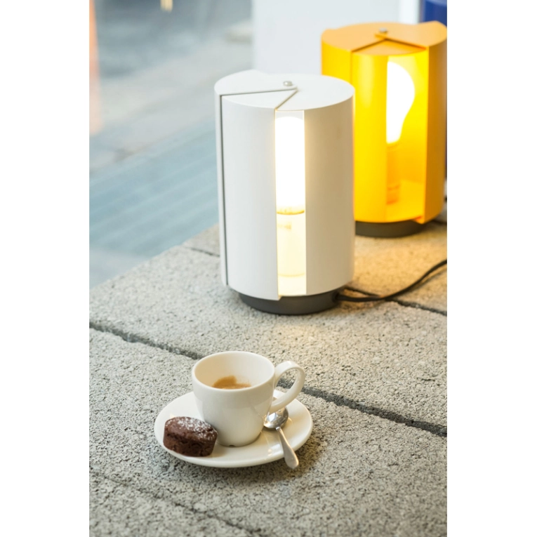 Lampe à poser PIVOTANTE Vert sauge NEMO LIGHTING