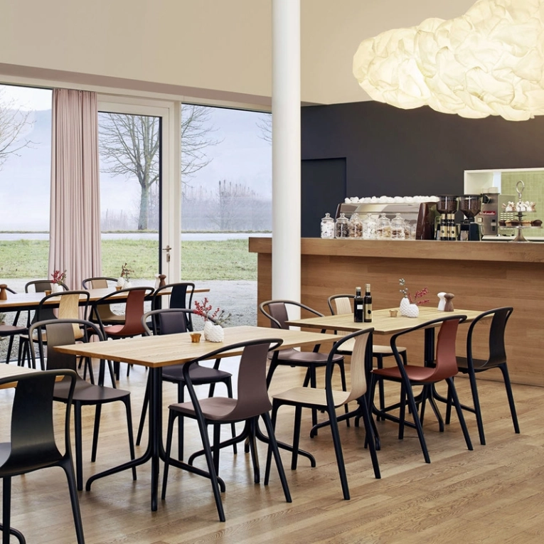 Chaise BELLEVILLE CHAIR bois Chêne naturel VITRA