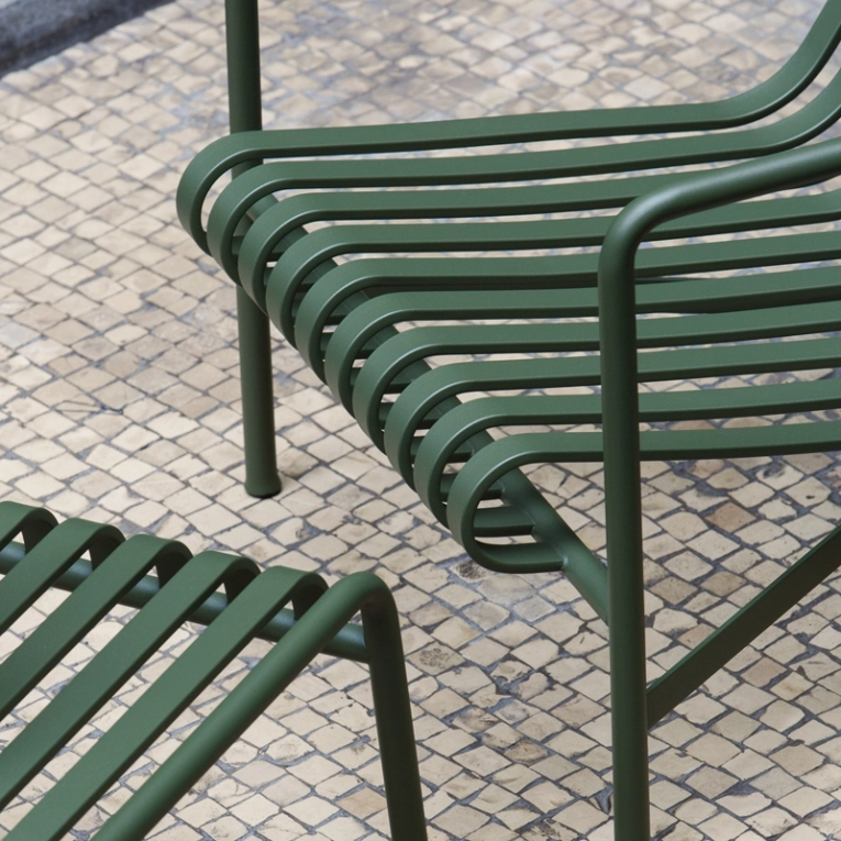 Pouf PALISSADE OTTOMAN Vert olive HAY