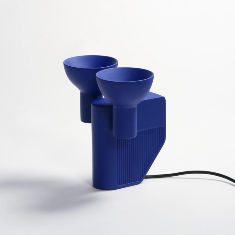 Lampe à poser OLO Bleu MOUSTACHE