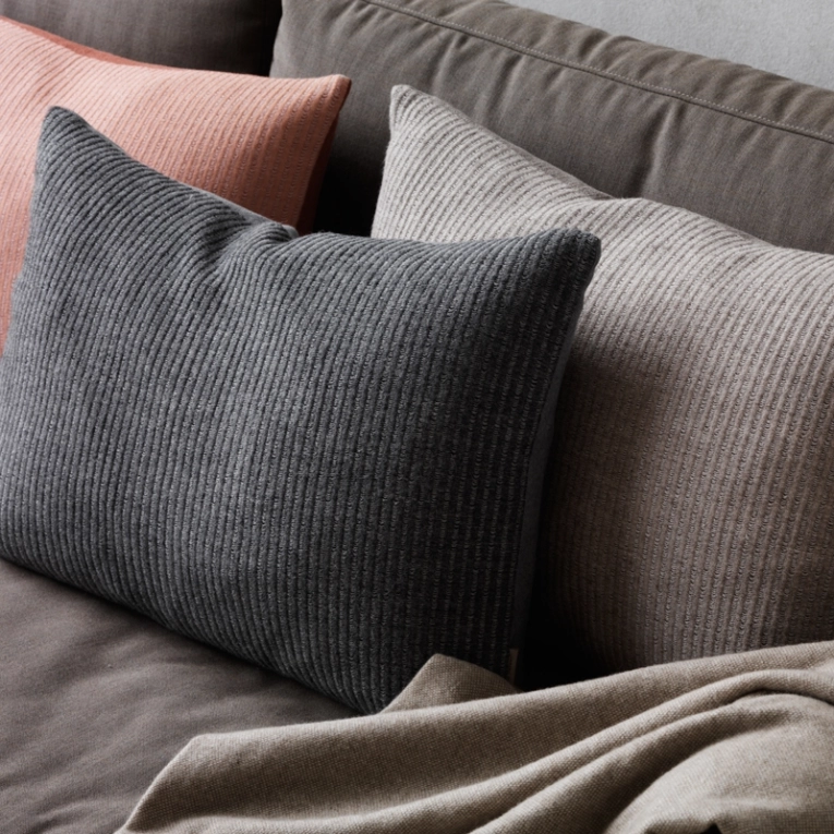 Coussin Coussin AIAYU Gris foncé FRITZ HANSEN