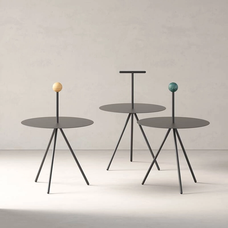 Table d'appoint guéridon TRINO Sphère Noir/ chêne VICCARBE