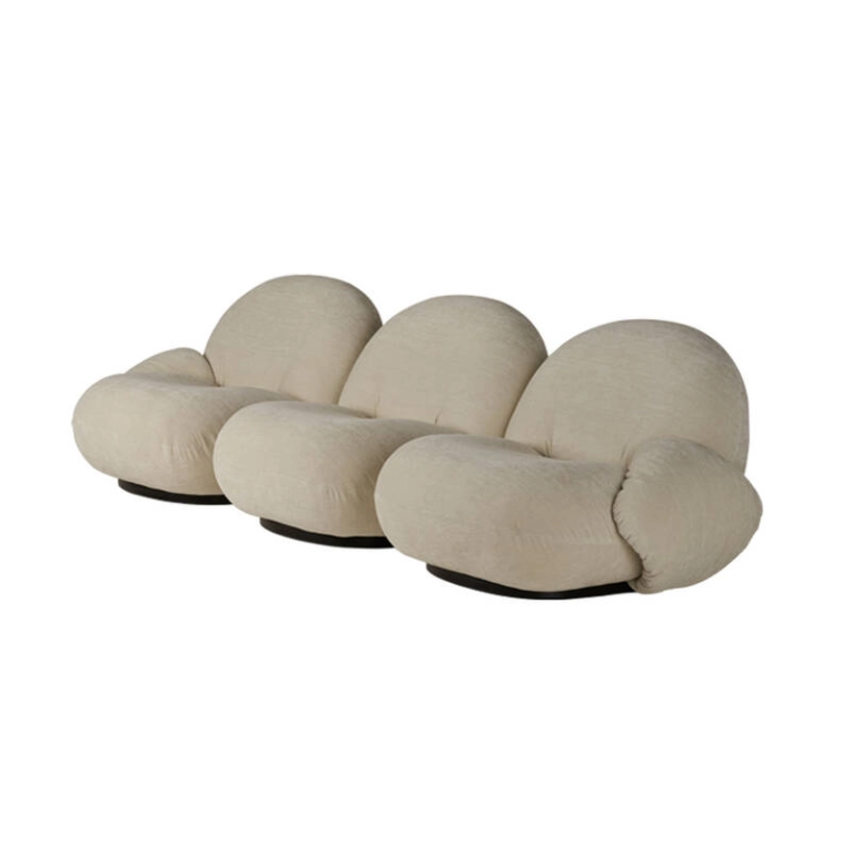 Canapé PACHA 3 places avec accoudoirs Belsuede 007 avorio GUBI