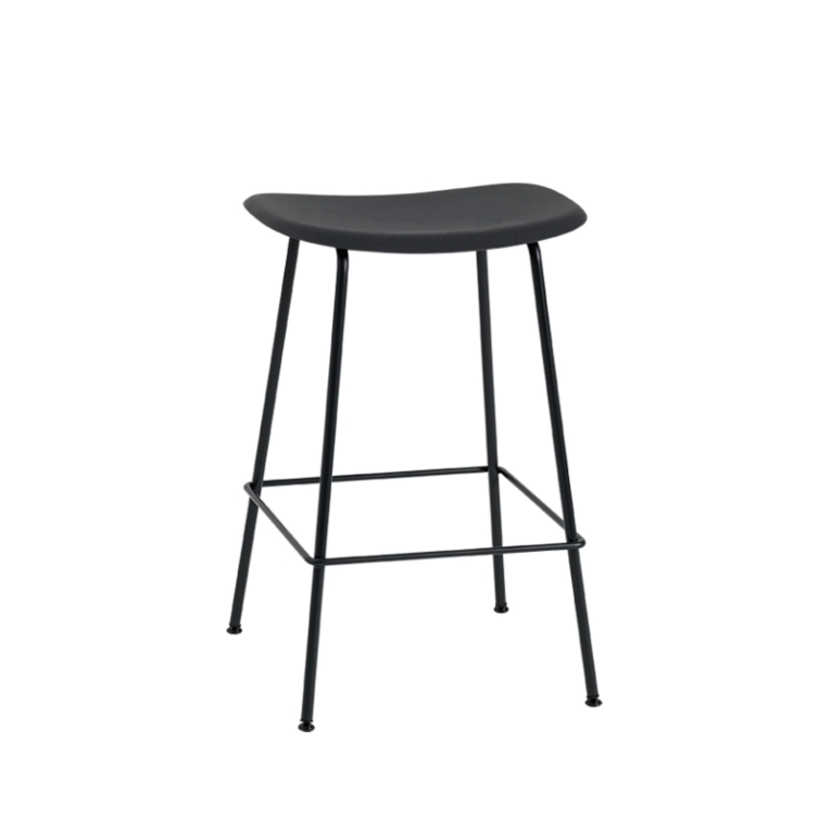 Tabouret haut FIBER BAR STOOL pieds acier Noir MUUTO