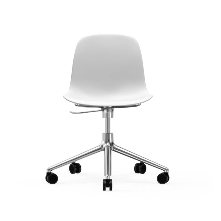 Chaise FORM CHAIR piètement à roulettes Blanc Normann Copenhagen