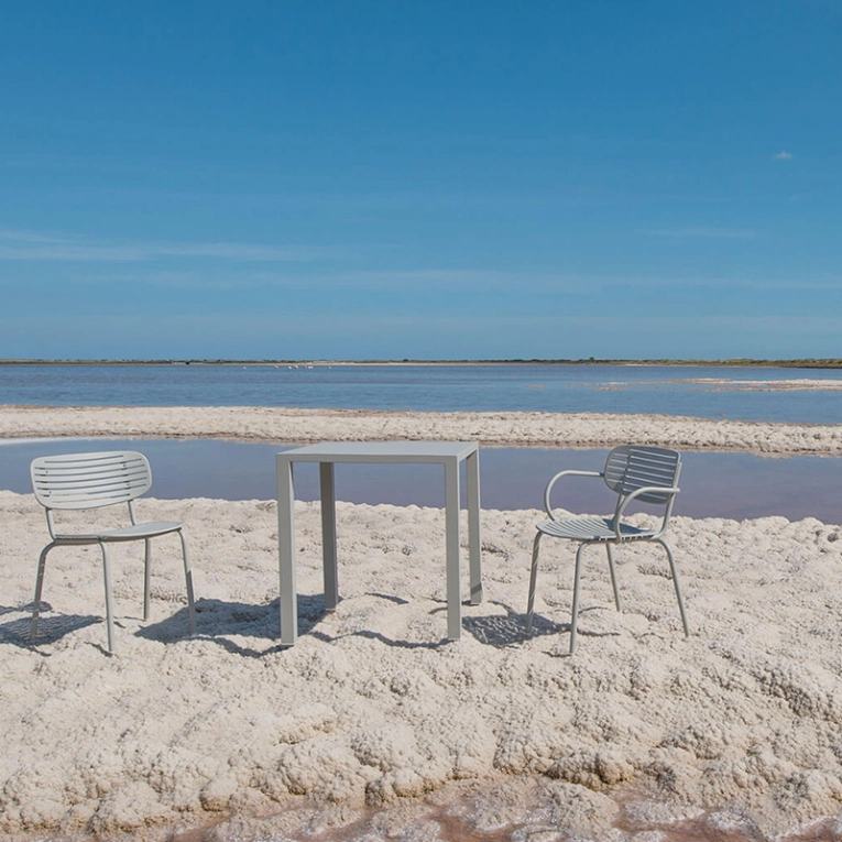 Chaise extérieur MOM avec accoudoirs Blanc mat EMU