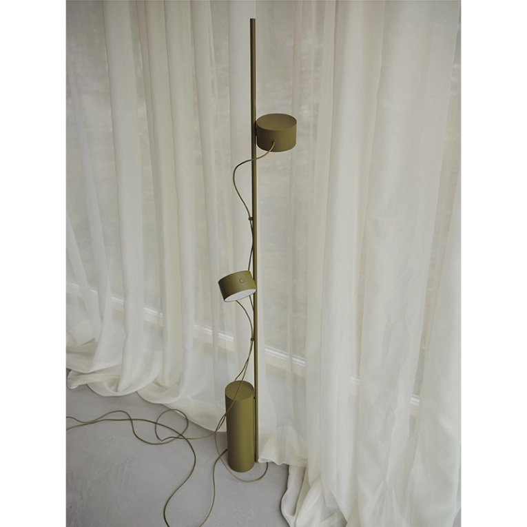 Lampadaire POST Vert brun MUUTO