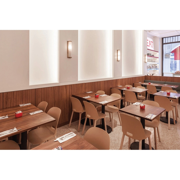 Chaise ALFI dossier haut Sable EMECO